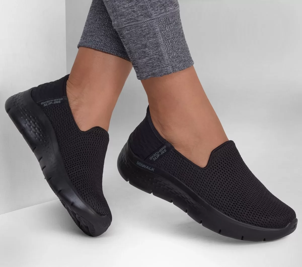 Skechers Slipper: GO WALK Flex – Relish